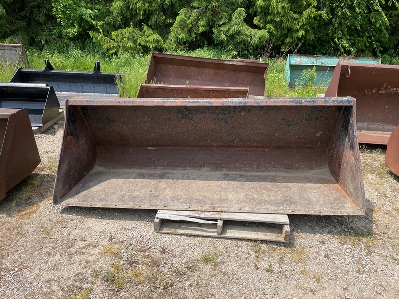 Attachments  High Volume Material Bucket - Quick Attach - 94" Photo