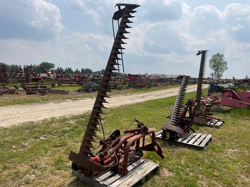 Hay/Forage/Livestock  Massey Ferguson Sickle Mower - 3pt Photo