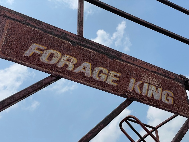 Hay/Forage/Livestock  Forage King Bale Basket Photo