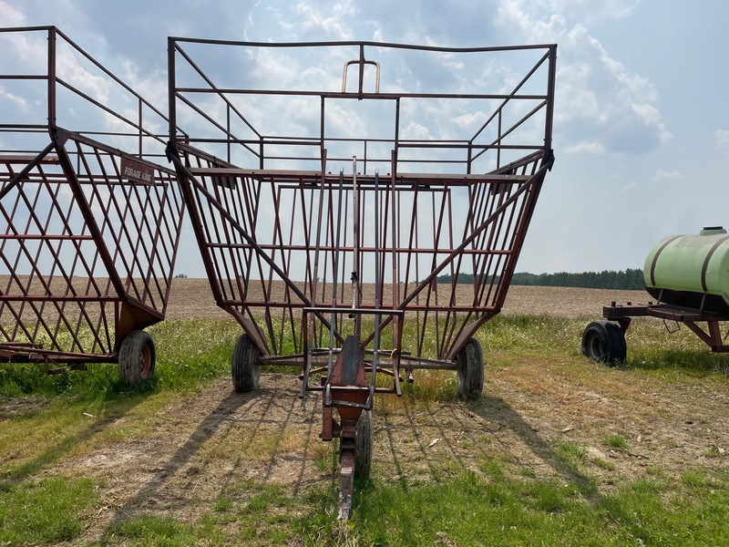 Hay/Forage/Livestock  Forage King Bale Basket Photo