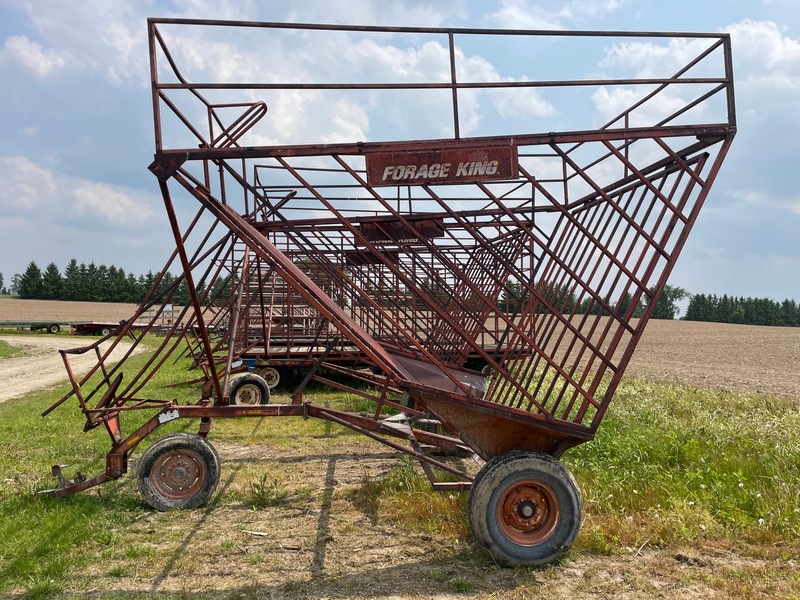 Hay/Forage/Livestock  Forage King Bale Basket Photo