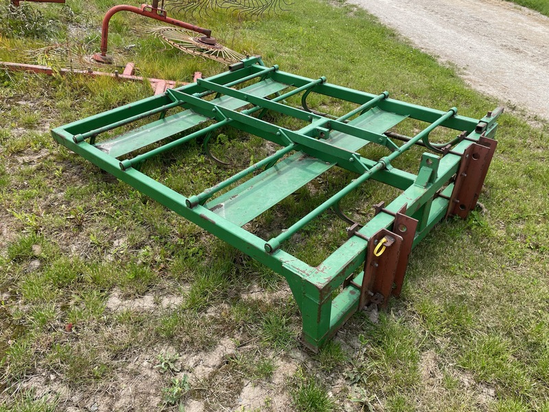 Hay/Forage/Livestock  Mounted 8 Bale Grapple Photo