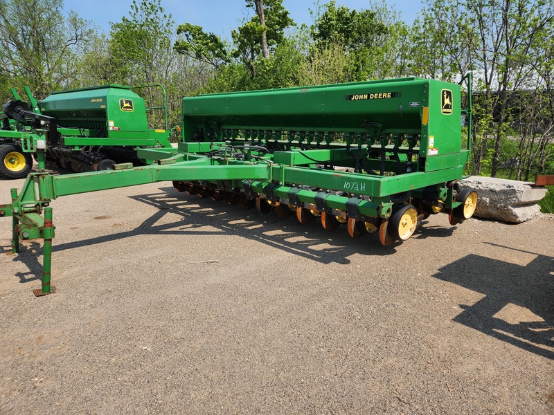 John Deere 750 No-Till Drill 