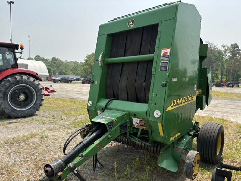 Hay & Forage  John Deere 467 Round Baler Photo