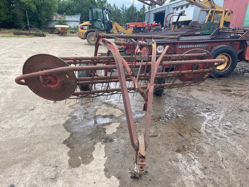 Hay/Forage/Livestock  Massey Ferguson 36 Rollerbar Hay Rake Photo