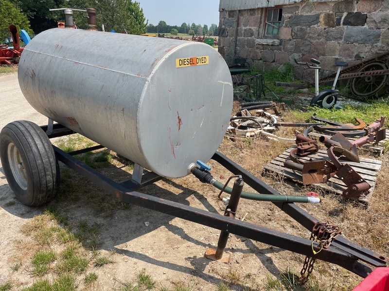 300 Gallon Water Tank - Single Axle