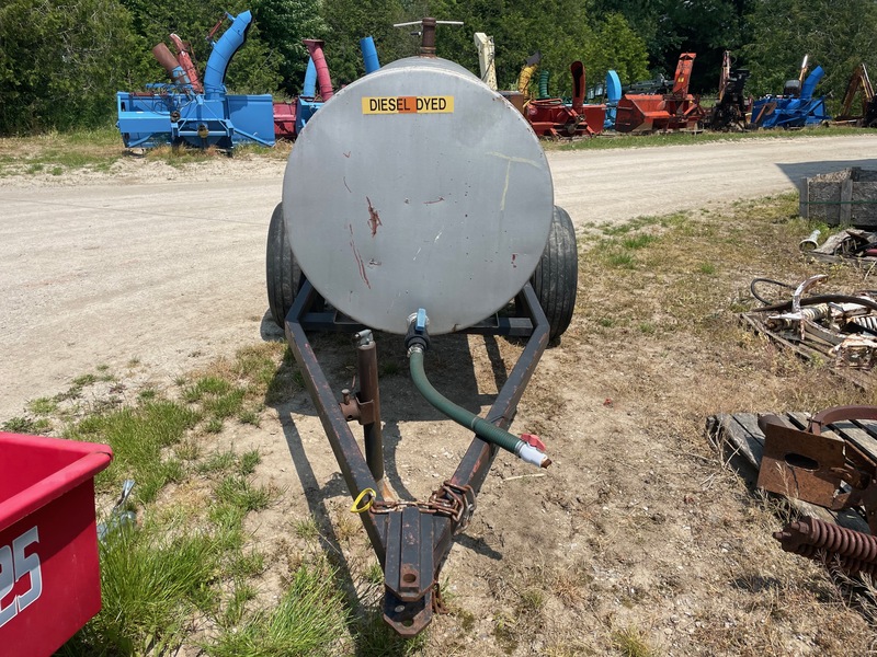 Chemical/Fertilizer Application  300 Gallon Water Tank - Single Axle Photo