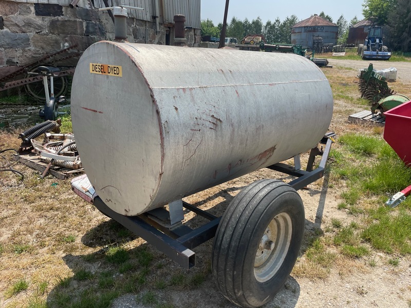Chemical/Fertilizer Application  300 Gallon Water Tank - Single Axle Photo