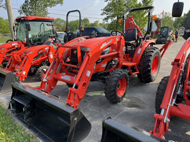 Kioti CK2620 SE Tractor with Loader 
