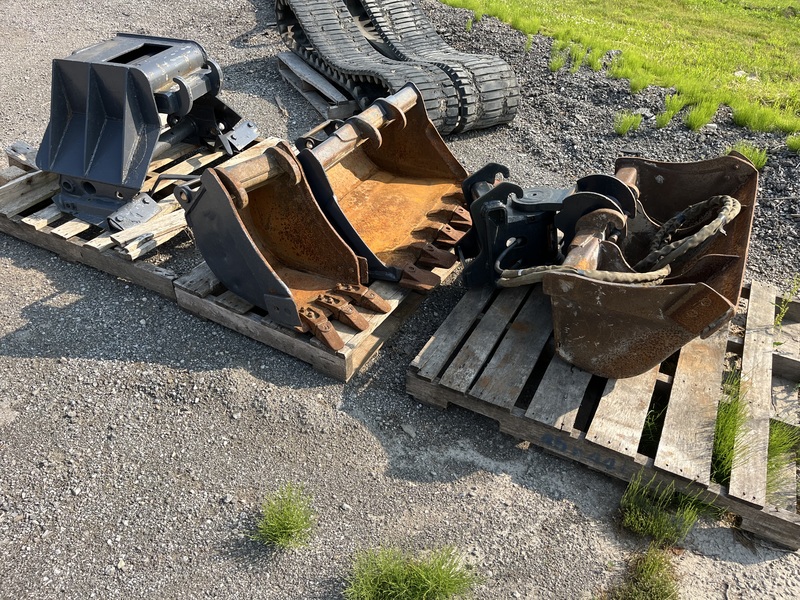 Bobcat E32 Excavator for sale 
