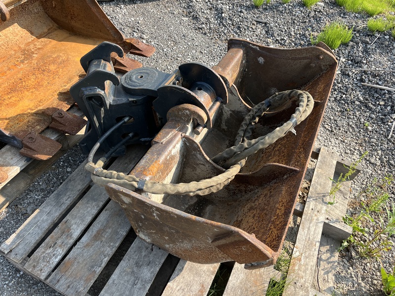 Bobcat E32 Excavator for sale 