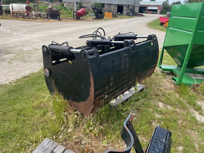 Attachments  Euro Silage Grapple Photo