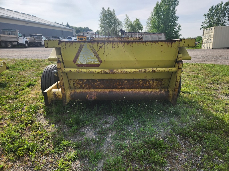 Rock Pickers and Rock Rakes  Degelman 570 Rock Picker Photo