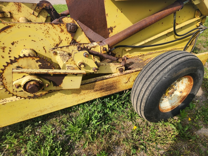 Rock Pickers and Rock Rakes  Degelman 570 Rock Picker Photo