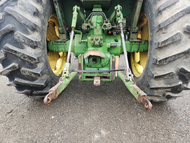 Tractors - Farm  John Deere 3130 Tractor  Photo