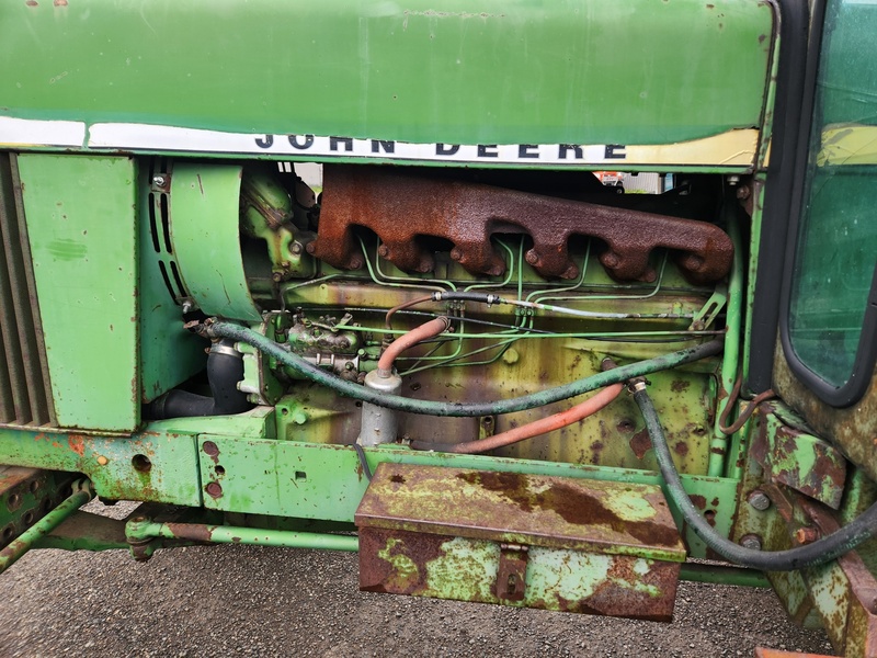 Tractors - Farm  John Deere 3130 Tractor  Photo