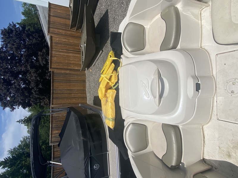 Boats  2005 SeaRay 180 Sport Photo