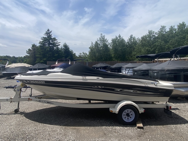 Boats  2005 SeaRay 180 Sport Photo