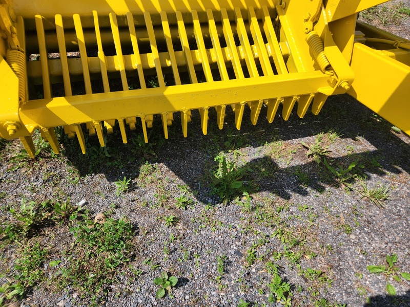 Rock Pickers and Rock Rakes  Degelman 570 Rock Picker Photo