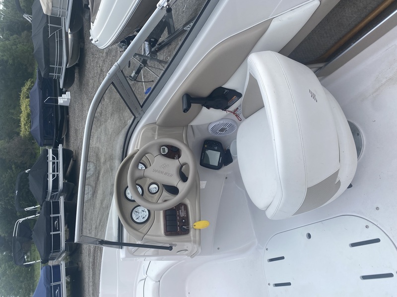 Boats  2005 FourWinns Horizon 170 LF Photo