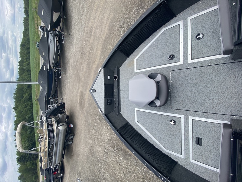 Boats  2023 Legend Boats F19 Pro Photo