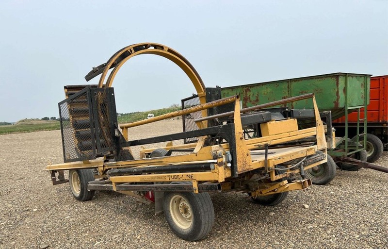 Hay Equipment  Tubeline TL 5500A Bale Wrapper Photo