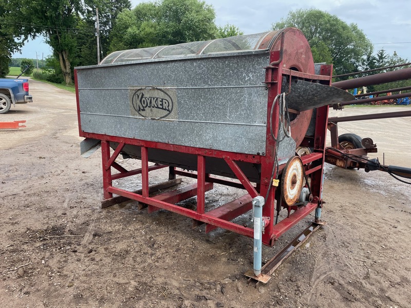 Grain Handling  Koyker 2 Stage Electric Grain Cleaner with Bottom Auger Photo