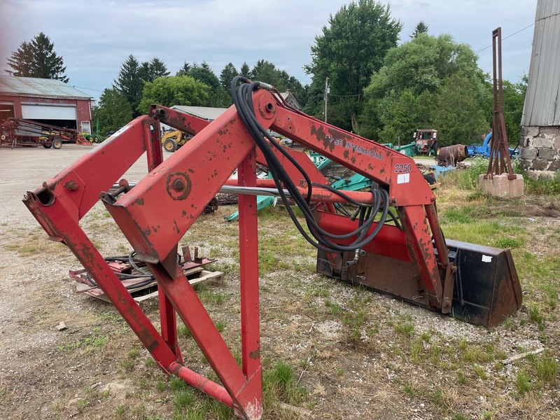 Attachments  Case IH 2250 Loader - Complete with Brackets + Valves Photo