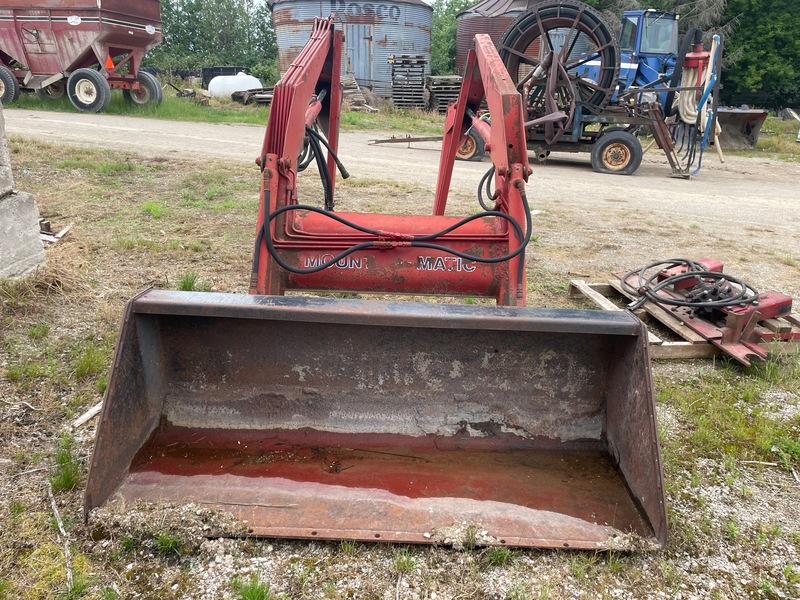 Attachments  Case IH 2250 Loader - Complete with Brackets + Valves Photo