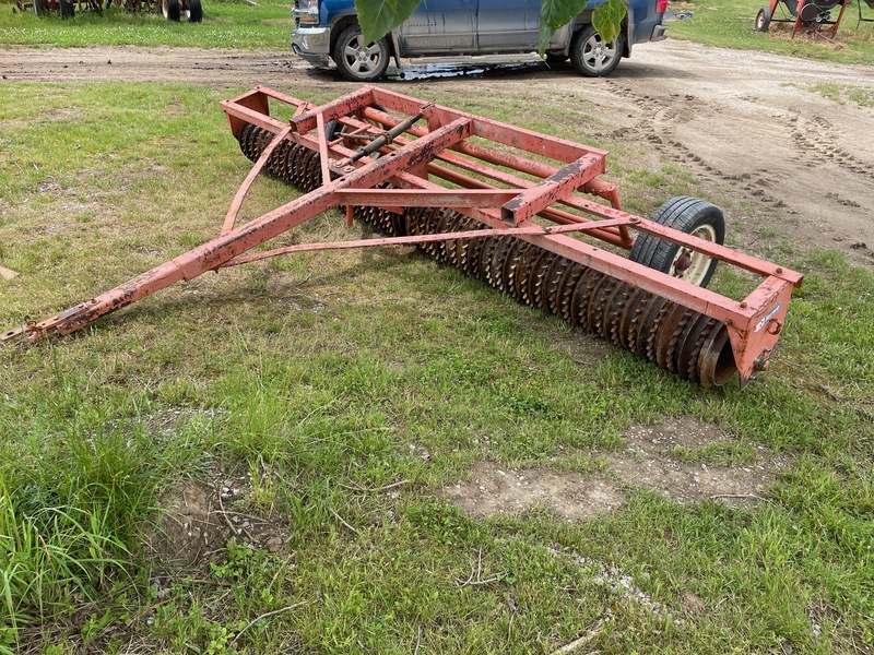 Tillage - Other  Turnco 12ft Sprocket Packer - Hydraulic Lift Photo