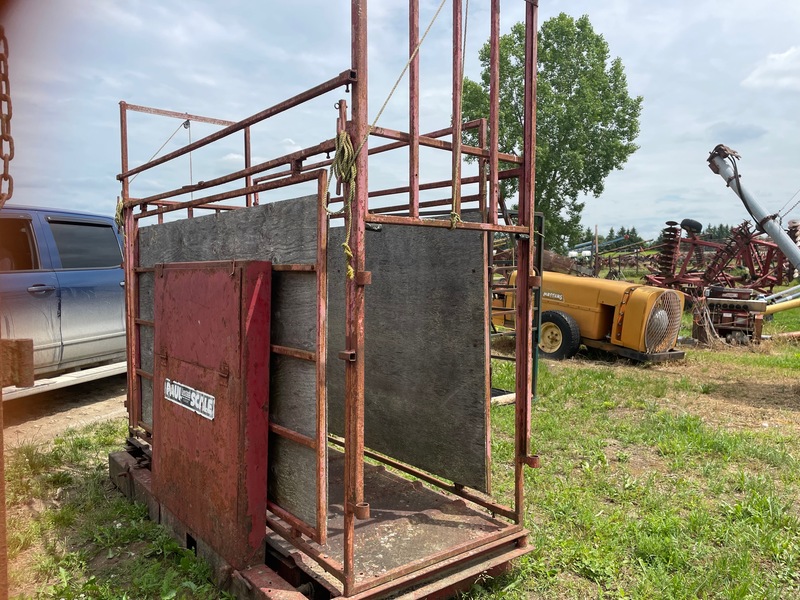 Hay/Forage/Livestock  Paul Livestock Scale Chute Photo