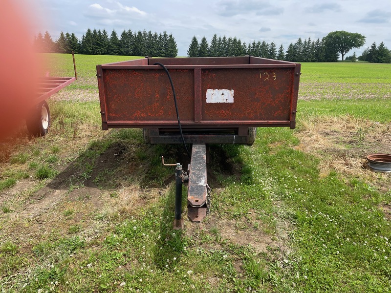 Trailers  Weber Dump Trailer - 7' x 10' Photo