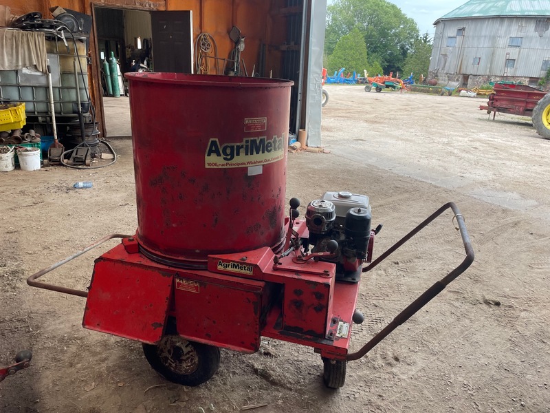 AgriMetal Small Square Bale Chopper - Gas Powered