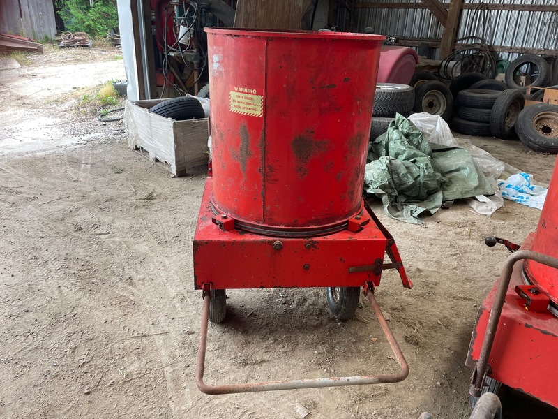 Hay/Forage/Livestock  AgriMetal Small Square Bale Chopper - Gas Powered Photo