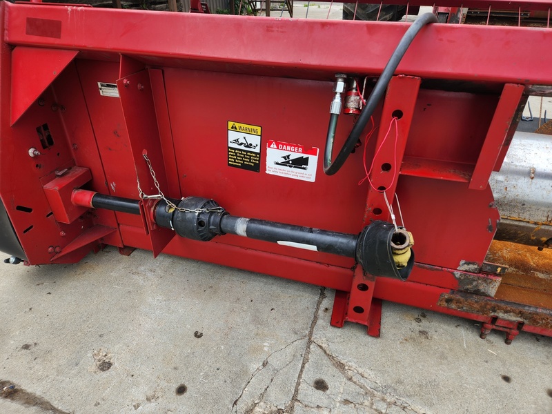 Combines & Harvesting Equipment  Case IH 1015 Pickup Head Photo