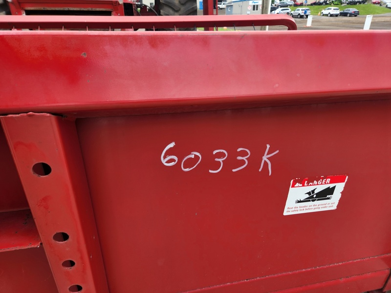 Combines & Harvesting Equipment  Case IH 1015 Pickup Head Photo