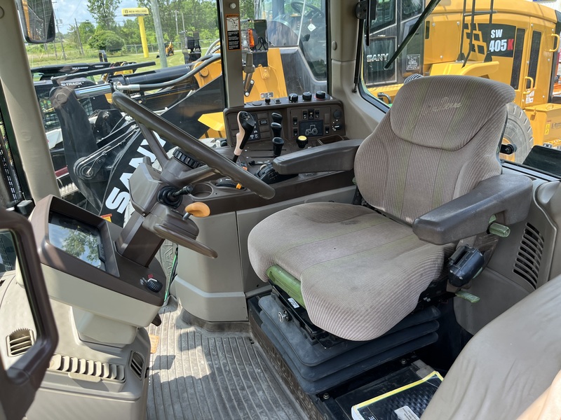 John Deere 7420R Tractor for sale 