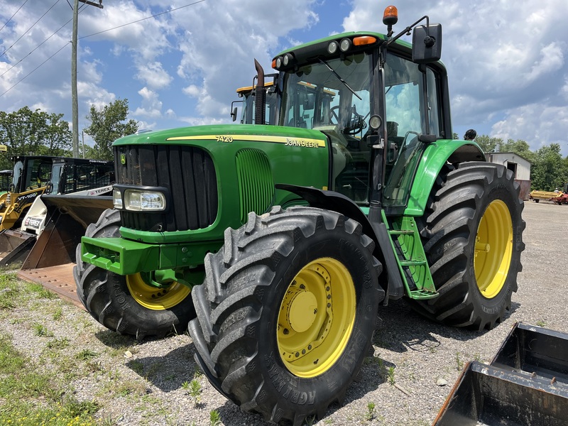 John Deere 7420R Tractor for sale 