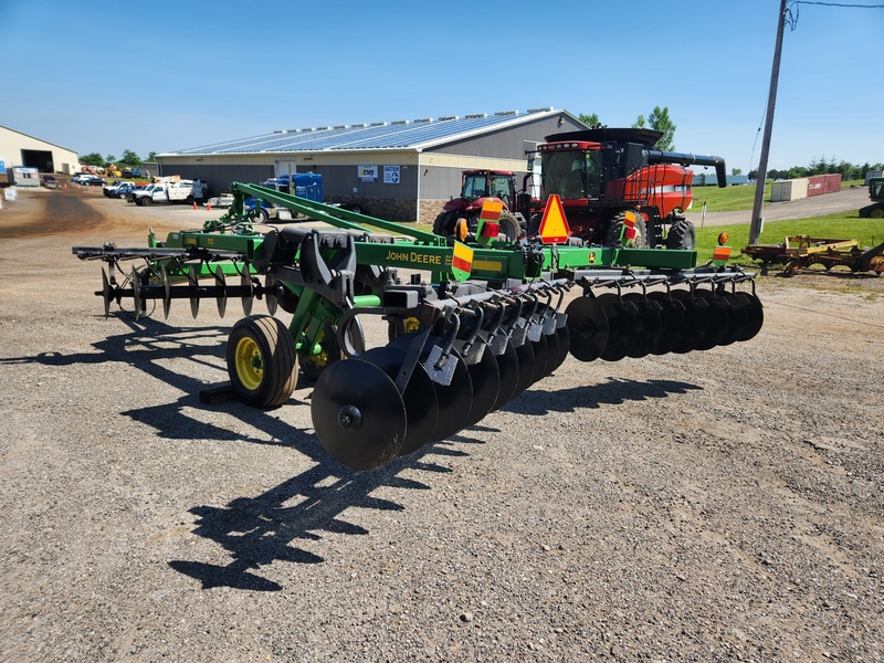 Soil Savers and Chisel Plows  John Deere 512 Disc Ripper  Photo