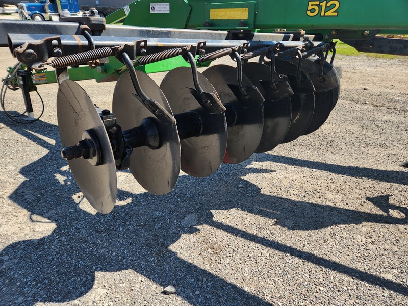 Soil Savers and Chisel Plows  John Deere 512 Disc Ripper  Photo