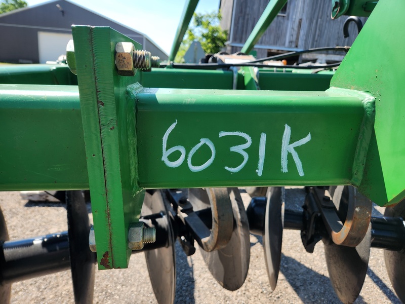 Soil Savers and Chisel Plows  John Deere 512 Disc Ripper  Photo