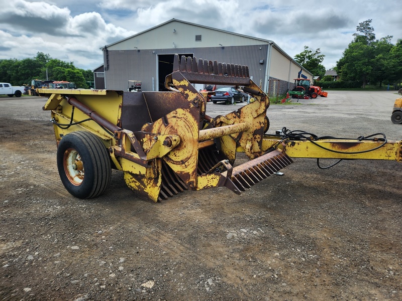Rock Pickers and Rock Rakes  Degelman 570 Rock Picker  Photo