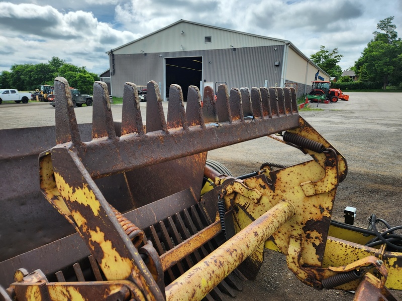 Rock Pickers and Rock Rakes  Degelman 570 Rock Picker  Photo