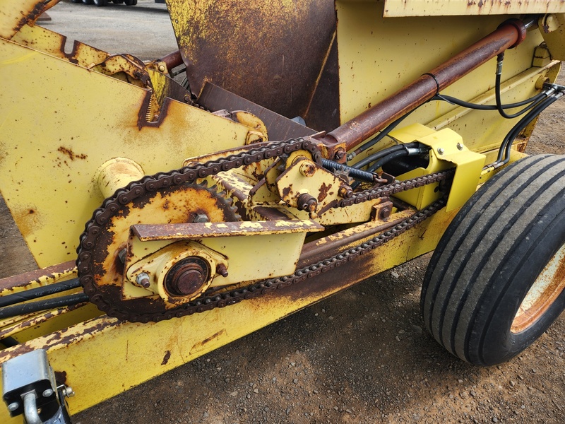 Rock Pickers and Rock Rakes  Degelman 570 Rock Picker  Photo