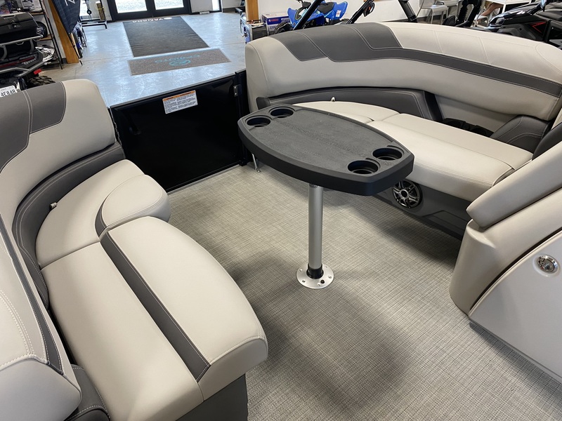 Boats  2024 Sylvan L1 Party Fish Pontoon Photo