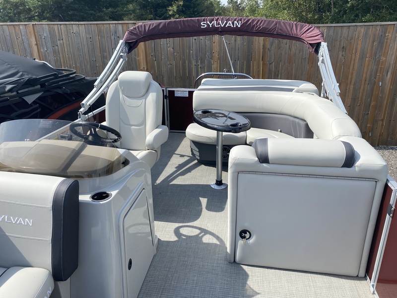 Boats  2025 Sylvan Mirage 820 Cruise  Photo