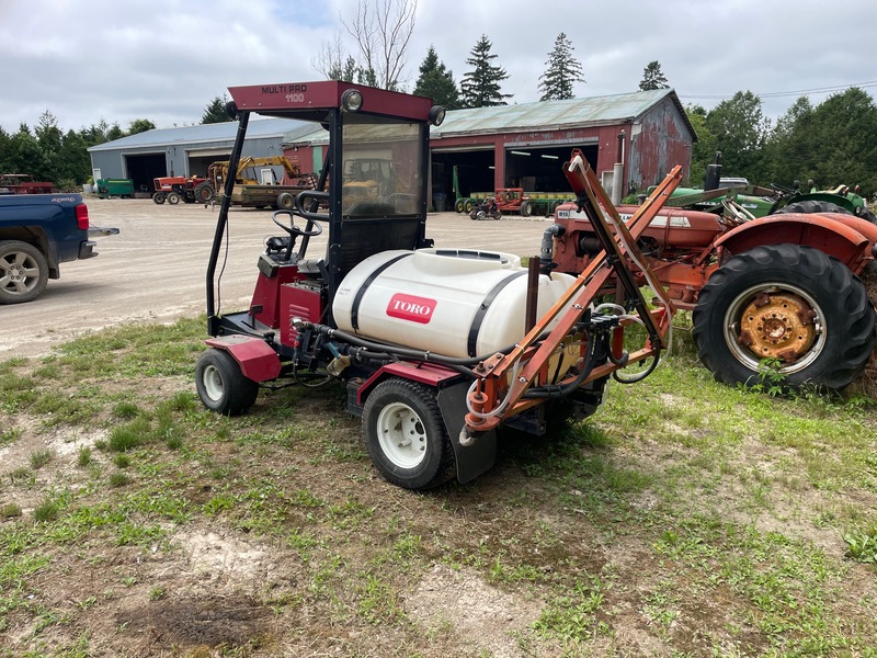 Chemical/Fertilizer Application  Toro Multi-Pro 1100 Gas Sprayer Photo