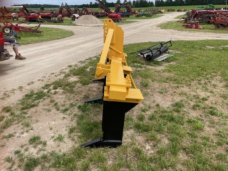 Tillage - Plows  Taylorway 3 Shank Ripper | 3 Point Hitch Photo