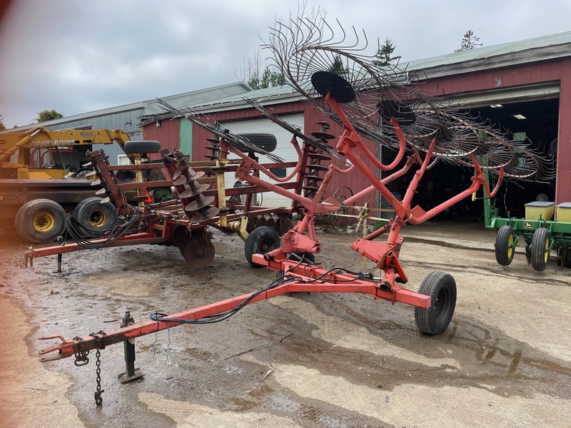 Befco 10 Wheel Hydraulic Fold Rake