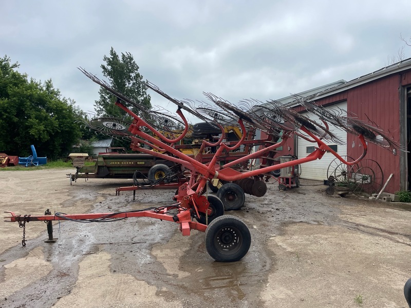 Hay/Forage/Livestock  Befco 10 Wheel Hydraulic Fold Rake Photo